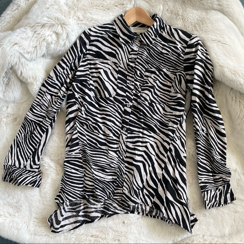 Jones New York Asymmetrical Hem Zebra Stripe Linen Shirt